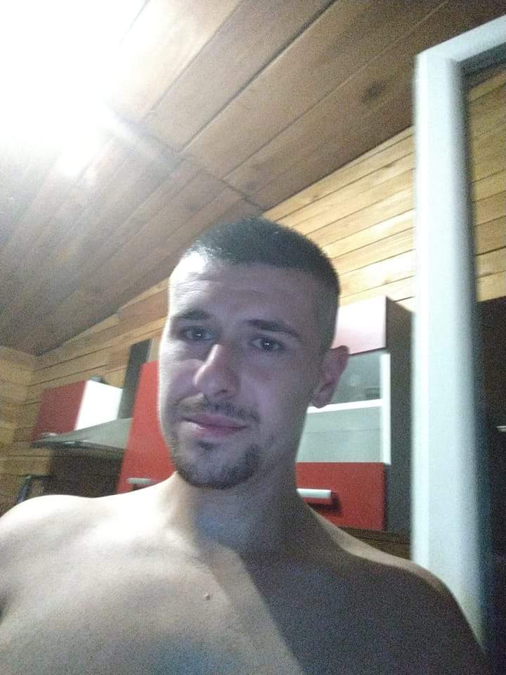 Profil de Thami